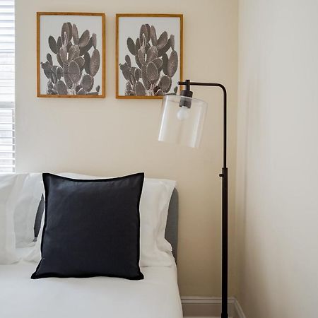 3-Bedroom Gem Apt With In-Unit Laundry - Lawndale 1 & 2 Rep Чикаго Екстериор снимка