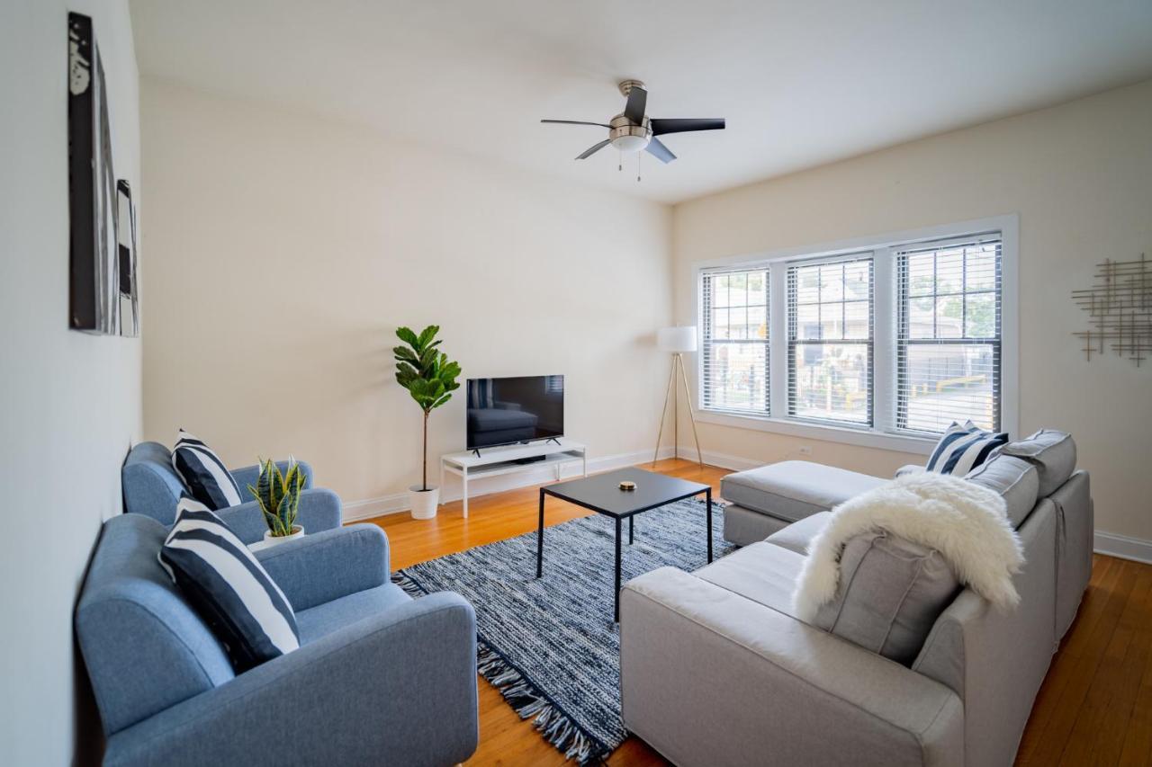 3-Bedroom Gem Apt With In-Unit Laundry - Lawndale 1 & 2 Rep Чикаго Екстериор снимка