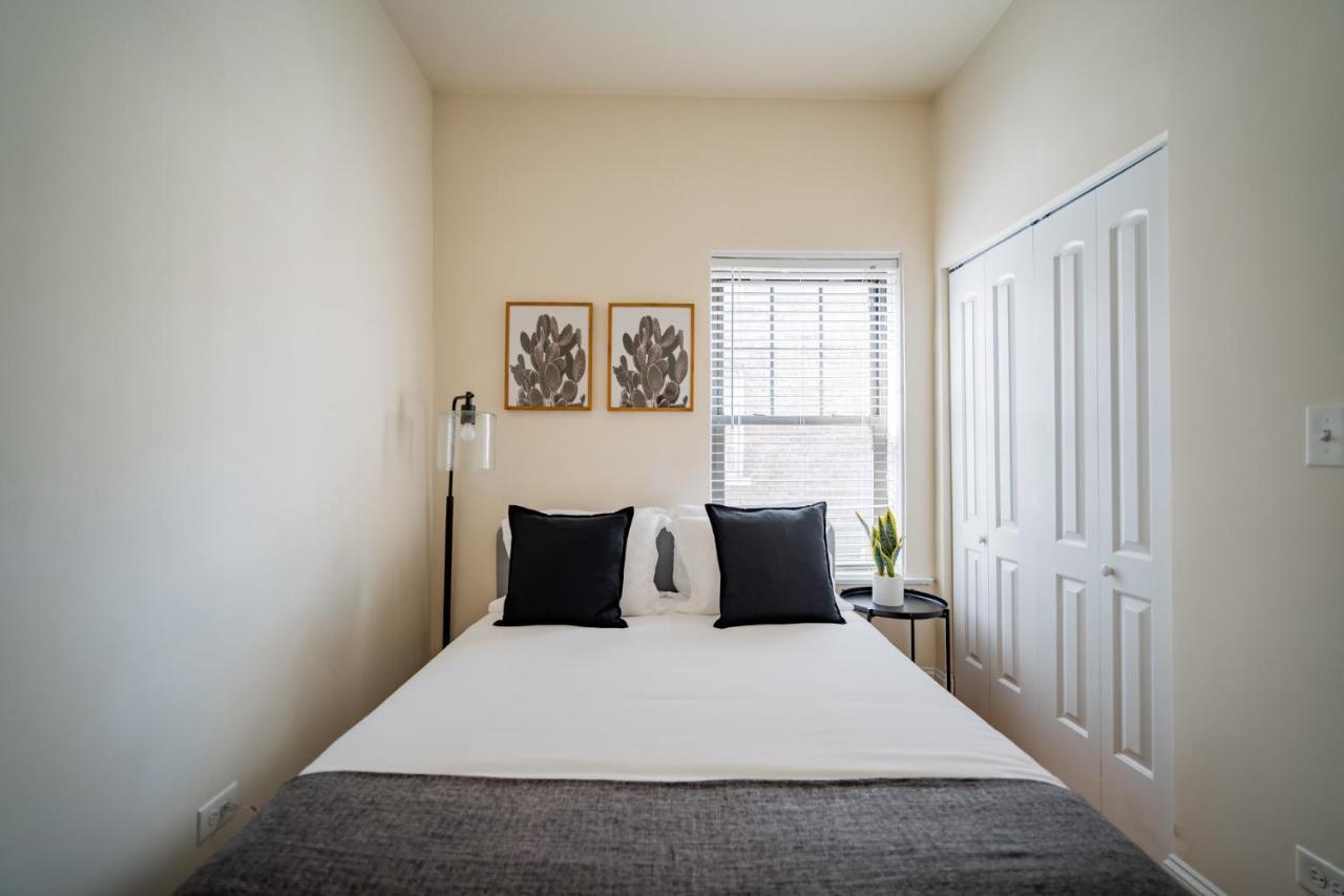 3-Bedroom Gem Apt With In-Unit Laundry - Lawndale 1 & 2 Rep Чикаго Екстериор снимка