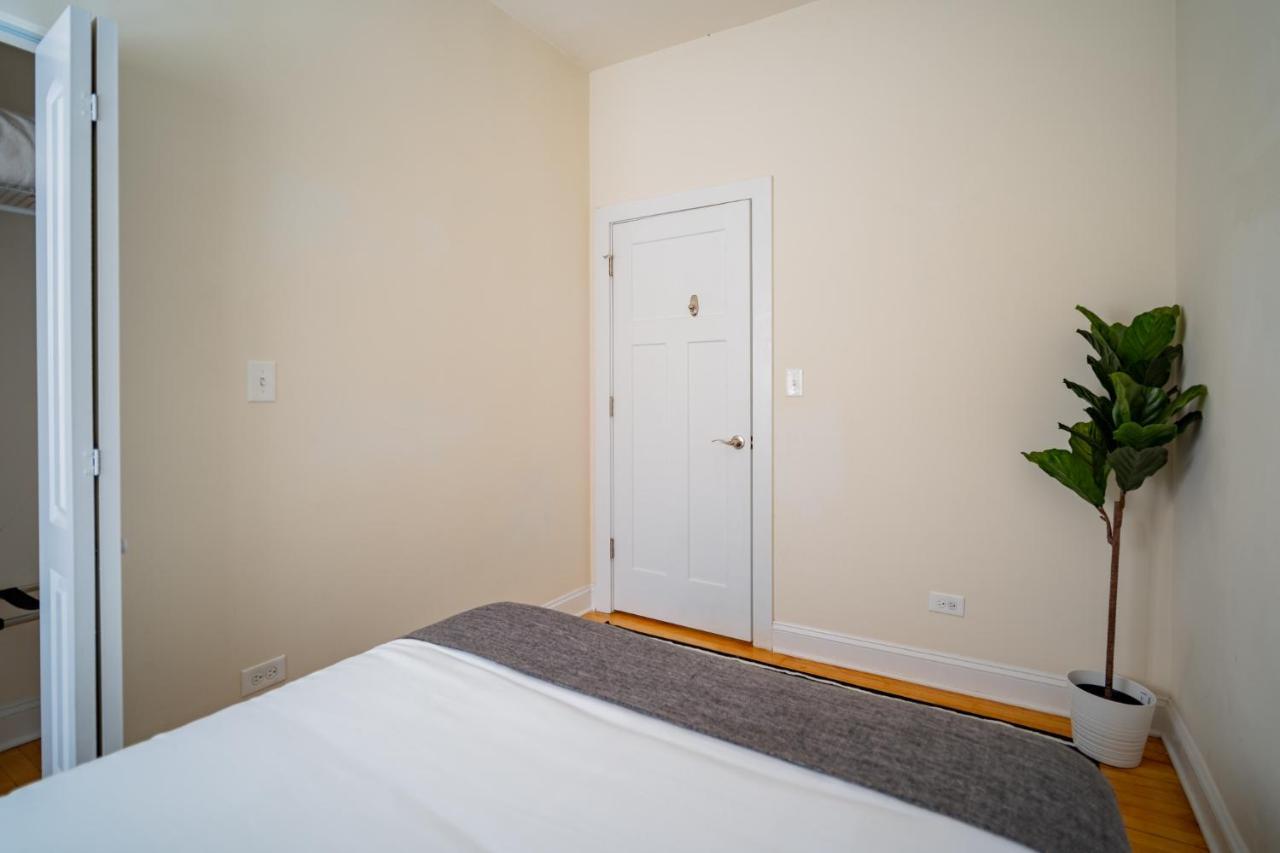 3-Bedroom Gem Apt With In-Unit Laundry - Lawndale 1 & 2 Rep Чикаго Екстериор снимка