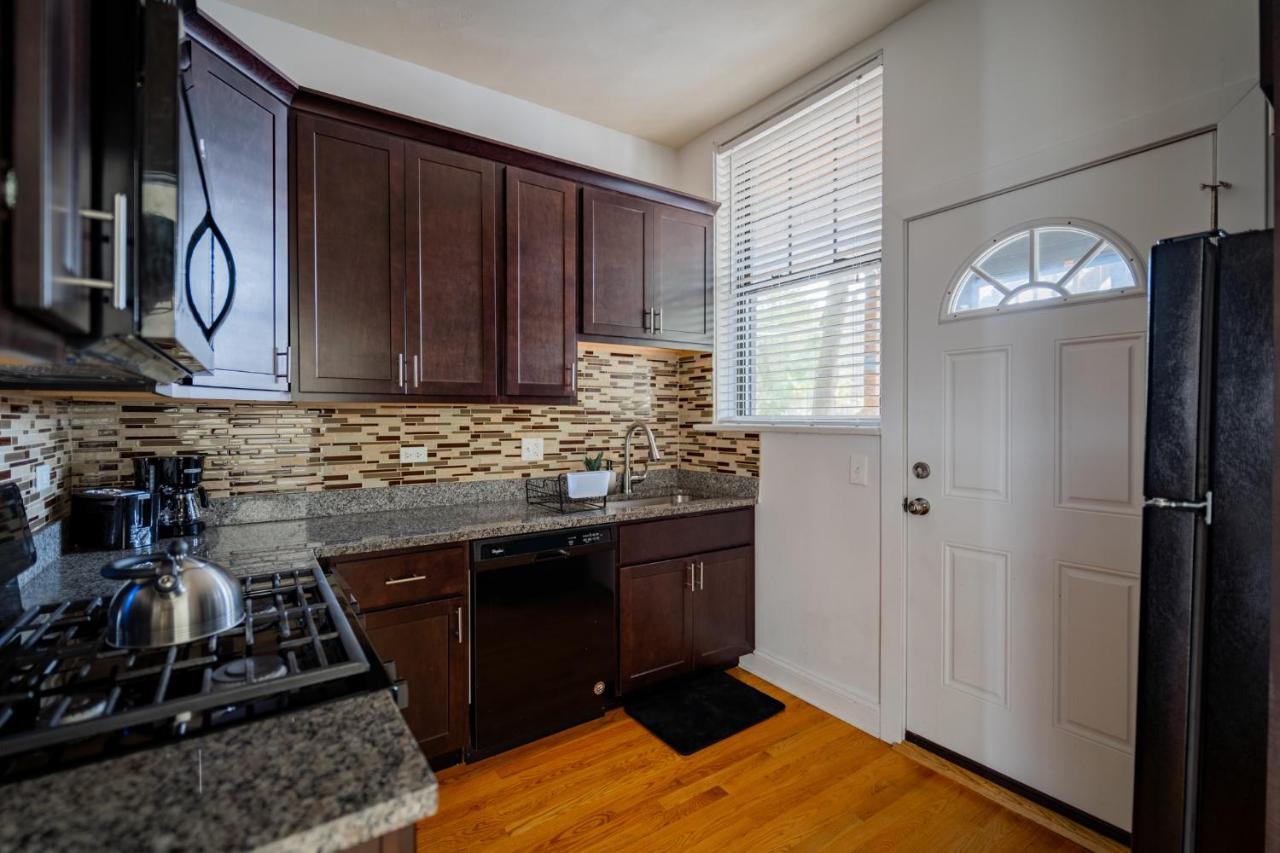 3-Bedroom Gem Apt With In-Unit Laundry - Lawndale 1 & 2 Rep Чикаго Екстериор снимка